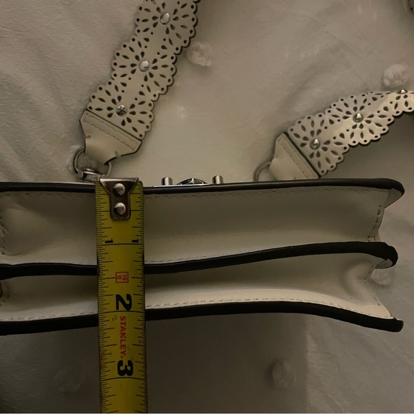 Rebecca Minkoff Laser cut Leather Crossbody Shoulder Bag Cream - Picture 10 of 11